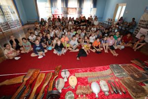 Уроки мужества и патриотические выставки прошли в Астраханском детском лагере «Чудотворы»